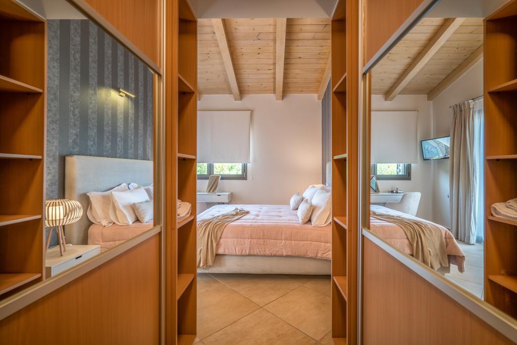 Villa Merovigli - Sea Views & Private Pool, Ideal For Large Groups, By Zantewize Трагаки Экстерьер фото